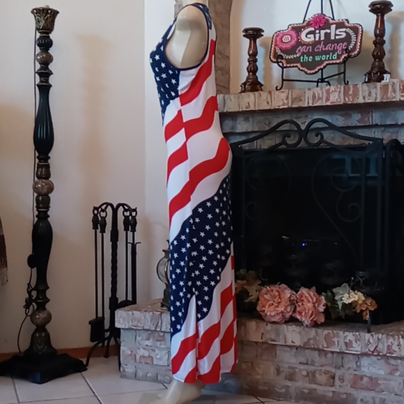 TRUE ROCK Dresss - Picture 3 of 7